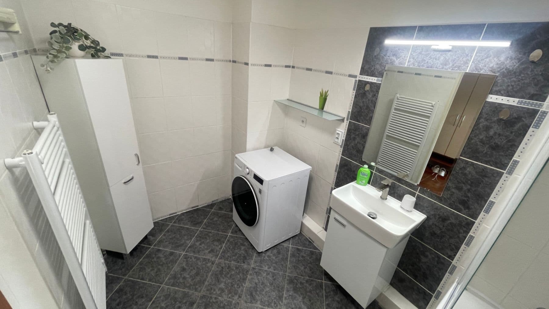 2 bedroom with open-plan kitchen flat to rent, 64 m², Handkeho, Olomouc, Olomoucký Region 2 bedroom with open-plan kitchen flat to rent, 64 m², Handkeho, Olomouc, Olomoucký Region
