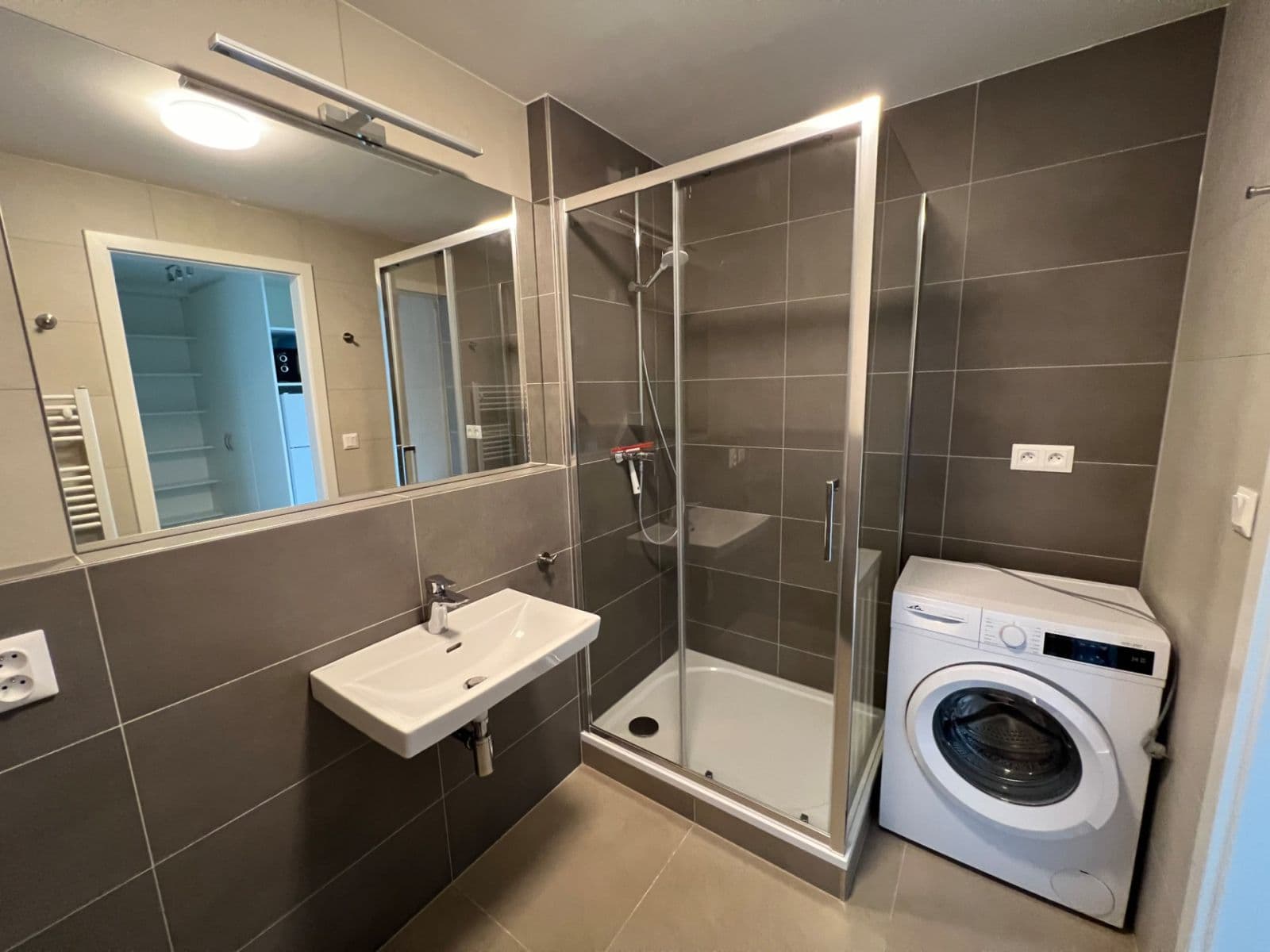 Studio flat to rent, 38 m², Počernická, Prague, Prague Studio flat to rent, 38 m², Počernická, Prague, Prague