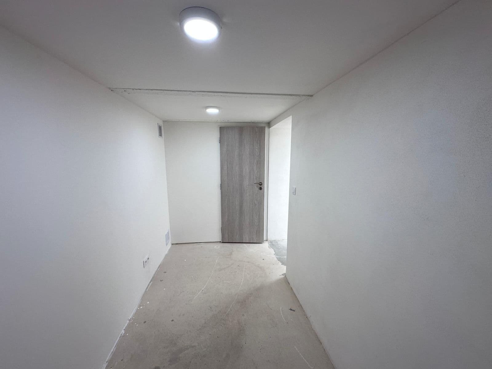 non-residential property for sale, 35 m², Ve Stínu, Prague, Prague non-residential property for sale, 35 m², Ve Stínu, Prague, Prague