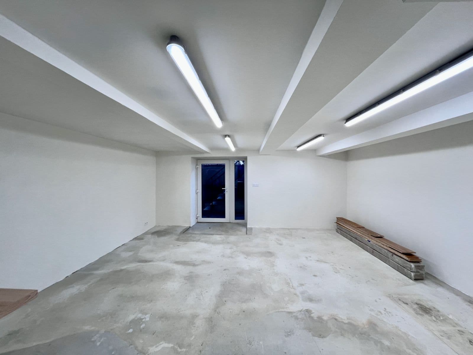 non-residential property for sale, 35 m², Ve Stínu, Prague, Prague non-residential property for sale, 35 m², Ve Stínu, Prague, Prague