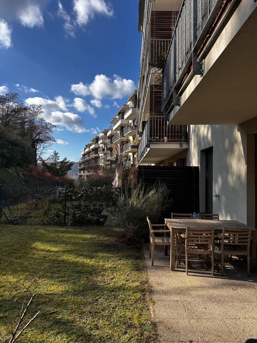 1 bedroom with open-plan kitchen flat to rent, 68 m², Na Srážku, Prague, Prague 1 bedroom with open-plan kitchen flat to rent, 68 m², Na Srážku, Prague, Prague