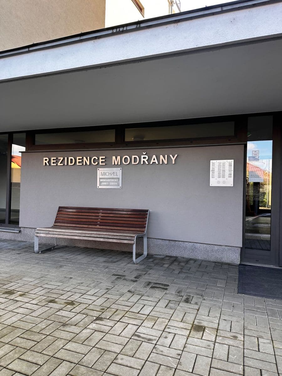 1 bedroom with open-plan kitchen flat to rent, 68 m², Na Srážku, Prague, Prague 1 bedroom with open-plan kitchen flat to rent, 68 m², Na Srážku, Prague, Prague