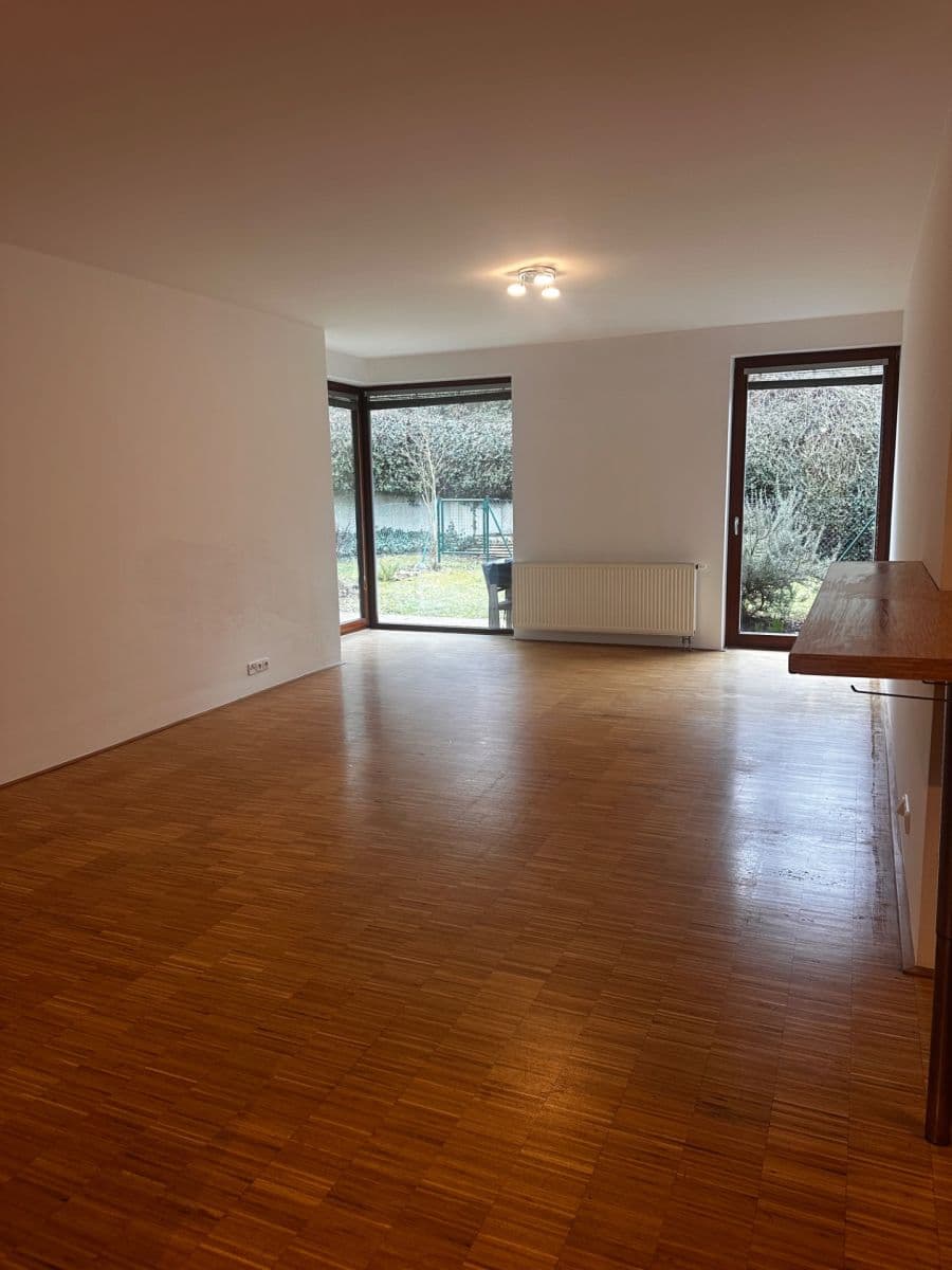 1 bedroom with open-plan kitchen flat to rent, 68 m², Na Srážku, Prague, Prague 1 bedroom with open-plan kitchen flat to rent, 68 m², Na Srážku, Prague, Prague