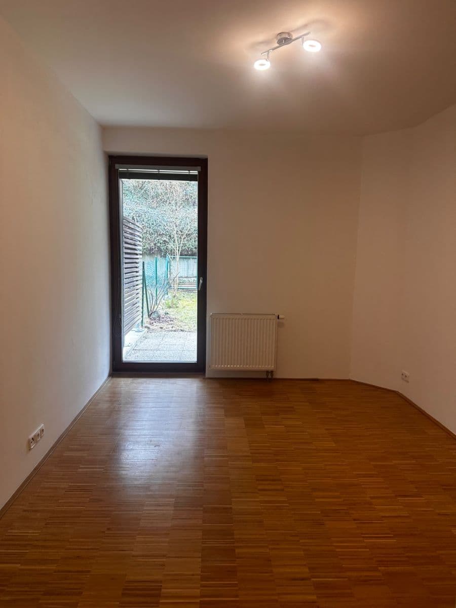 1 bedroom with open-plan kitchen flat to rent, 68 m², Na Srážku, Prague, Prague 1 bedroom with open-plan kitchen flat to rent, 68 m², Na Srážku, Prague, Prague