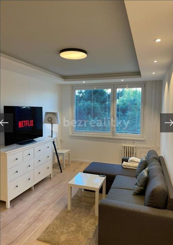 1 bedroom with open-plan kitchen flat to rent, 54 m², Kloknerova, Prague, Prague 1 bedroom with open-plan kitchen flat to rent, 54 m², Kloknerova, Prague, Prague