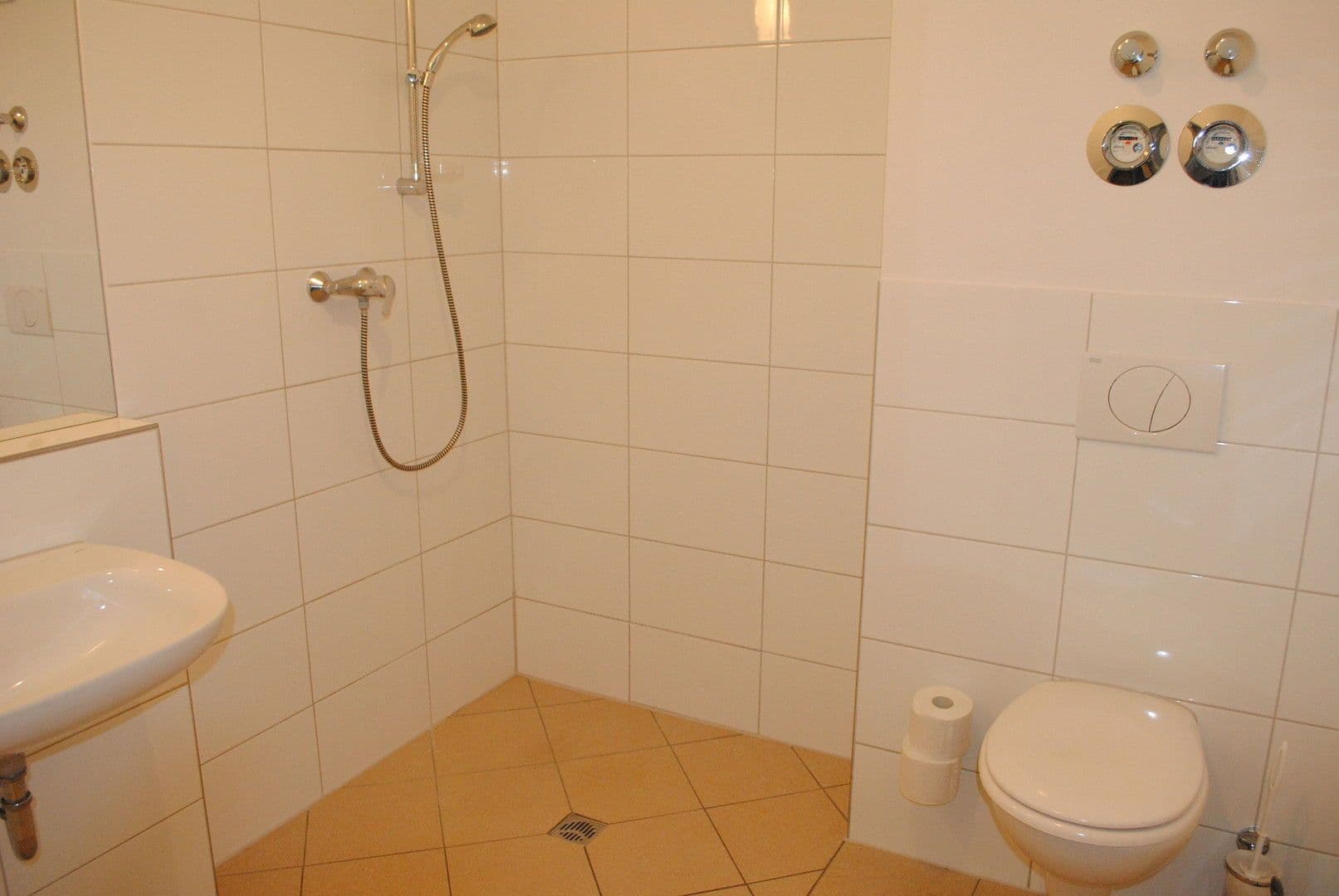 Studio flat to rent, 40 m², Gumbertstraße XX, Düsseldorf, North Rhine-Westphalia Studio flat to rent, 40 m², Gumbertstraße XX, Düsseldorf, North Rhine-Westphalia