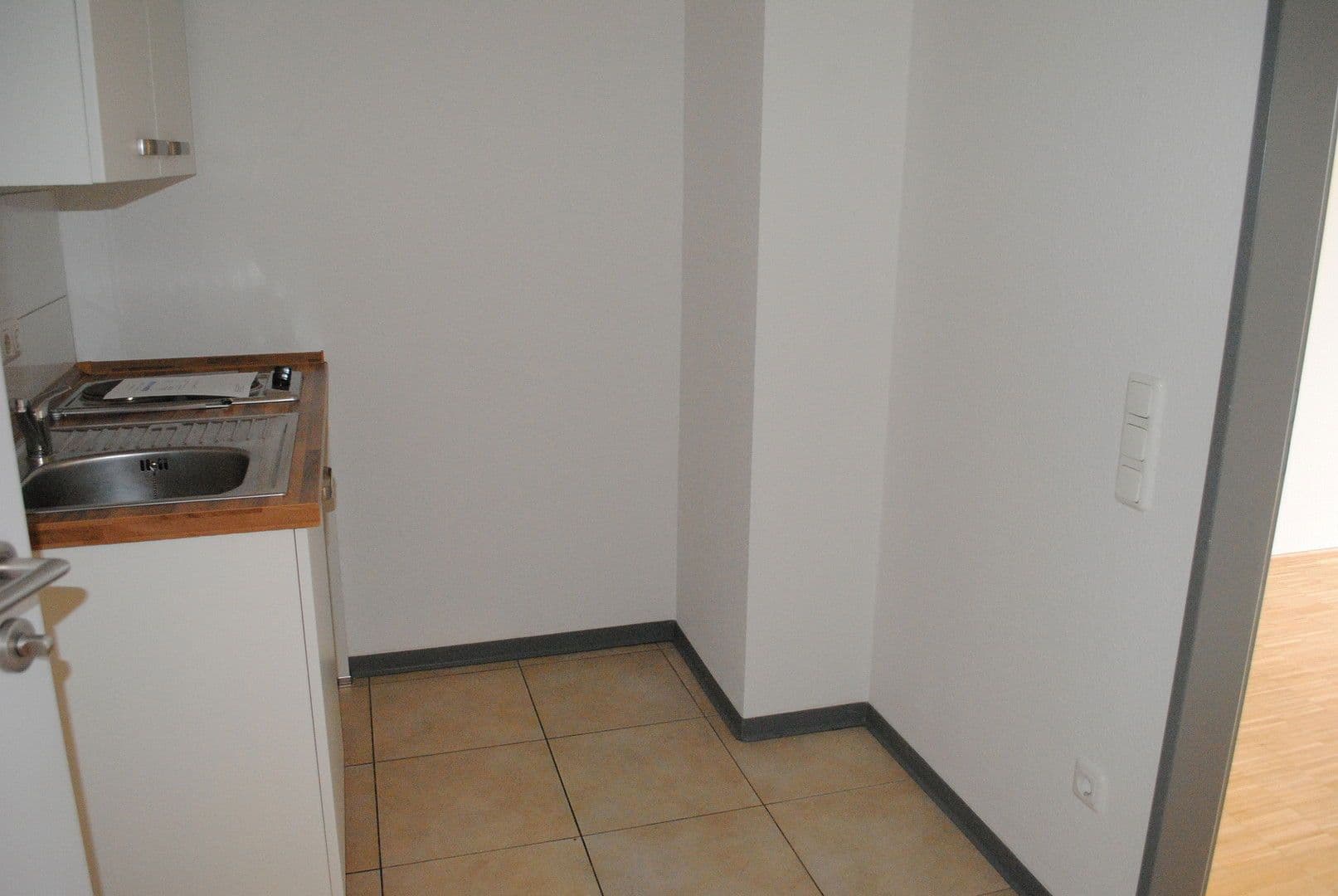 Studio flat to rent, 40 m², Gumbertstraße XX, Düsseldorf, North Rhine-Westphalia Studio flat to rent, 40 m², Gumbertstraße XX, Düsseldorf, North Rhine-Westphalia