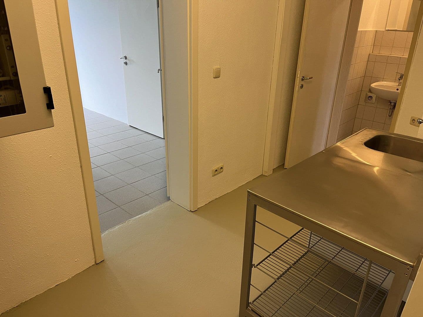 office to rent, 63 m², Fackenburger Allee 44, Lübeck, Schleswig-Holstein office to rent, 63 m², Fackenburger Allee 44, Lübeck, Schleswig-Holstein