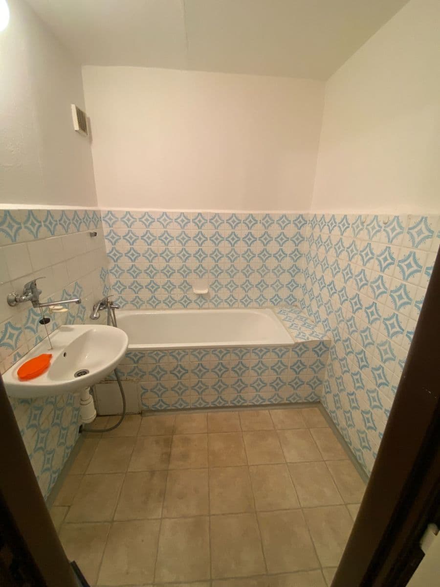 3 bedroom flat for sale, 54 m², Radimova, Prague, Prague 3 bedroom flat for sale, 54 m², Radimova, Prague, Prague