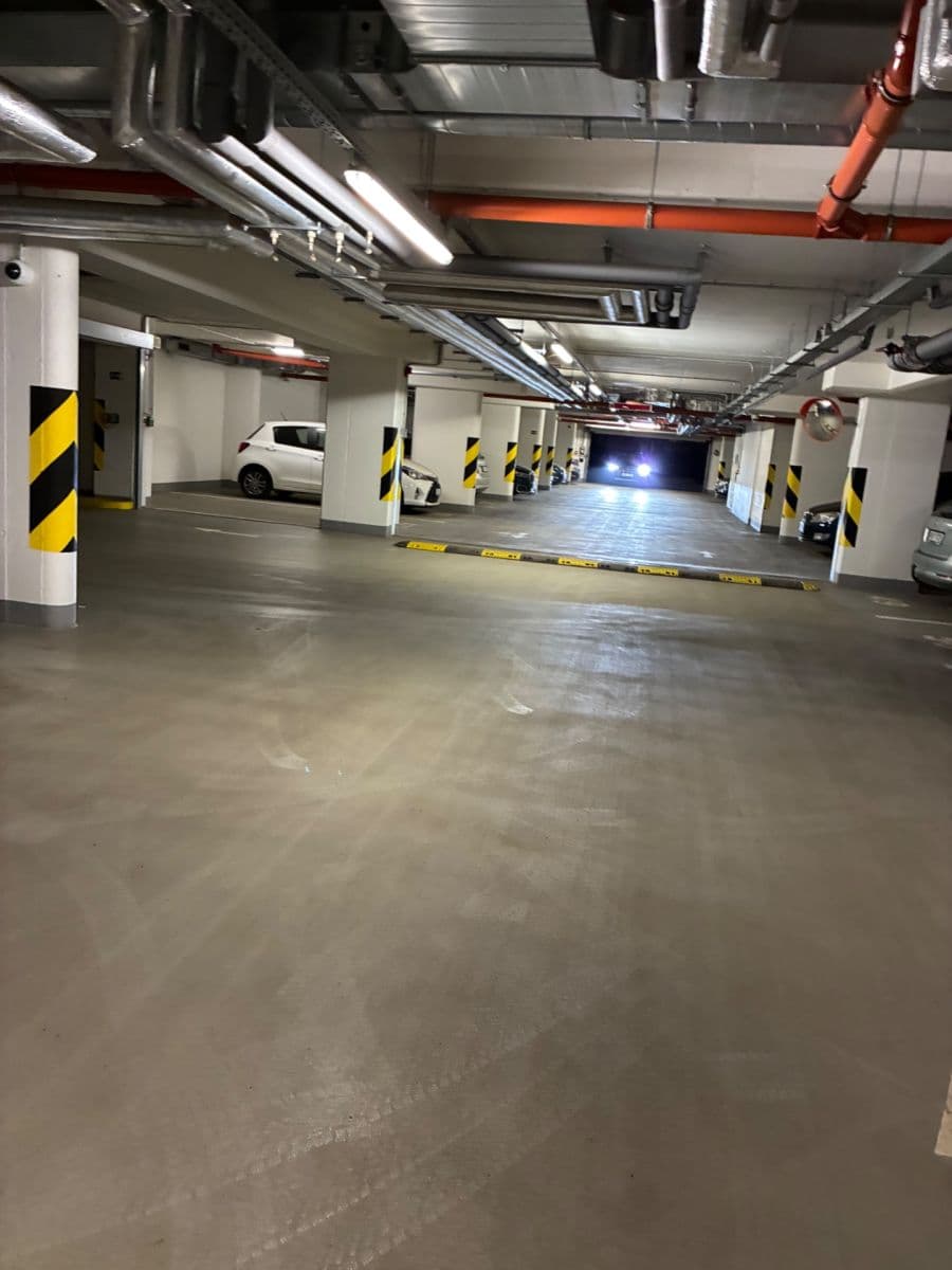 garage to rent, 12 m², Krnkova, Prague, Prague garage to rent, 12 m², Krnkova, Prague, Prague