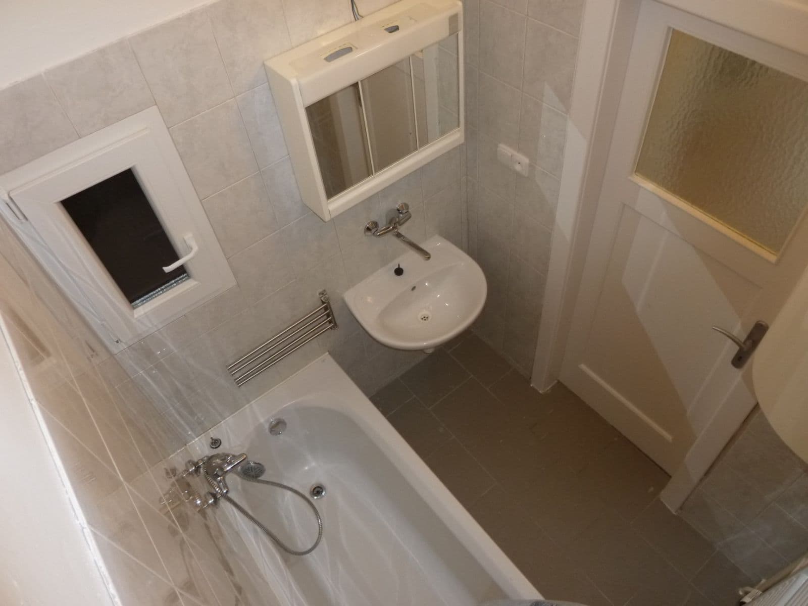 1 bedroom flat to rent, 45 m², Nové náměstí, Brno, Jihomoravský Region 1 bedroom flat to rent, 45 m², Nové náměstí, Brno, Jihomoravský Region