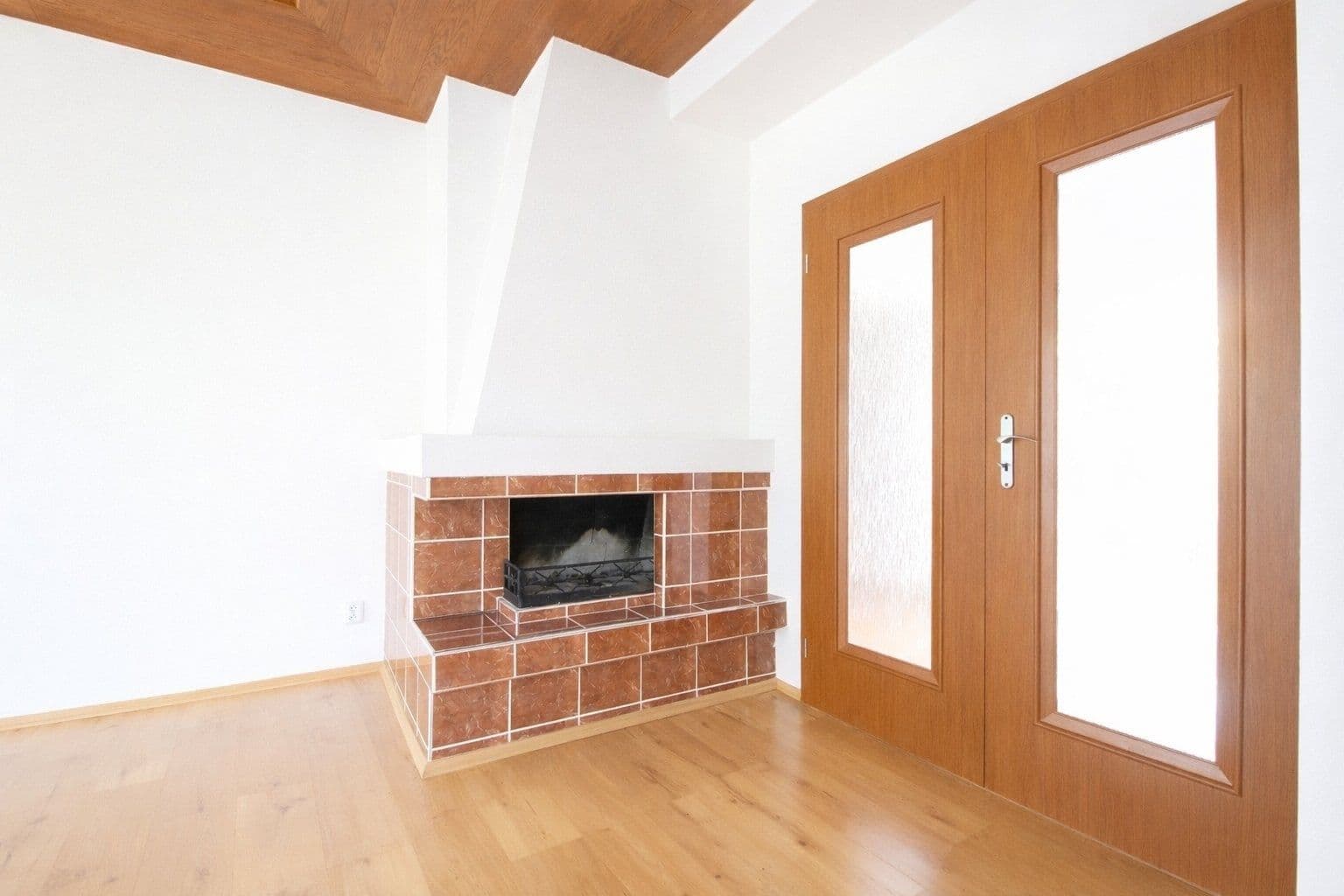 4 bedroom flat to rent, 110 m², Na Hřebenkách, Prague, Prague 4 bedroom flat to rent, 110 m², Na Hřebenkách, Prague, Prague