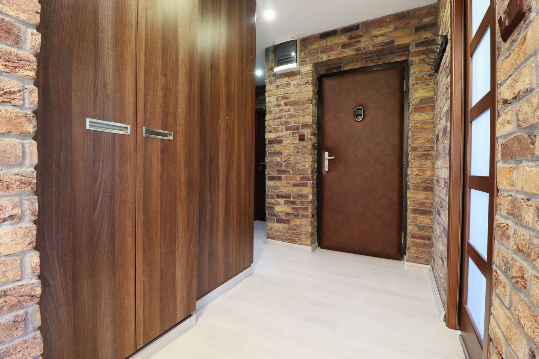 2 bedroom with open-plan kitchen flat to rent, 72 m², Hlavní, Prague, Prague 2 bedroom with open-plan kitchen flat to rent, 72 m², Hlavní, Prague, Prague