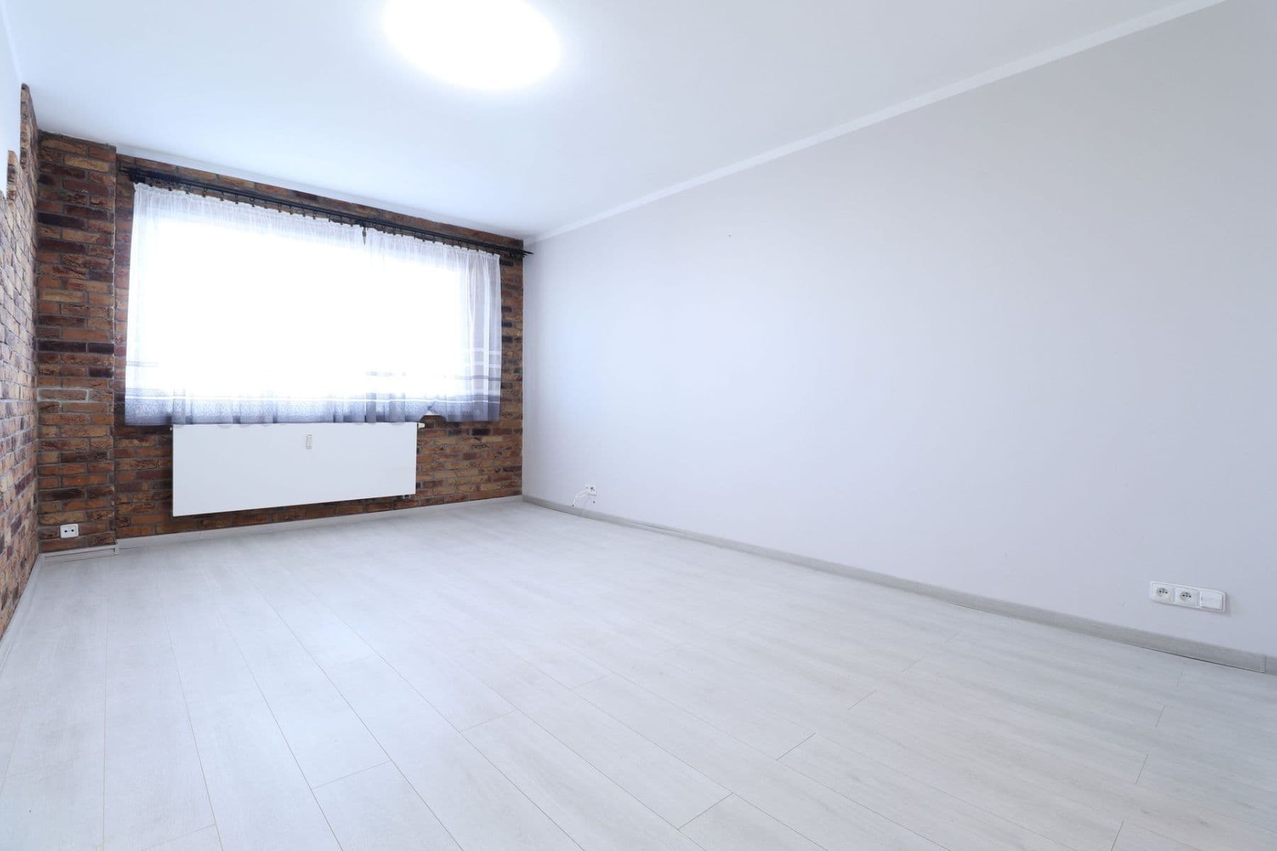 2 bedroom with open-plan kitchen flat to rent, 72 m², Hlavní, Prague, Prague 2 bedroom with open-plan kitchen flat to rent, 72 m², Hlavní, Prague, Prague