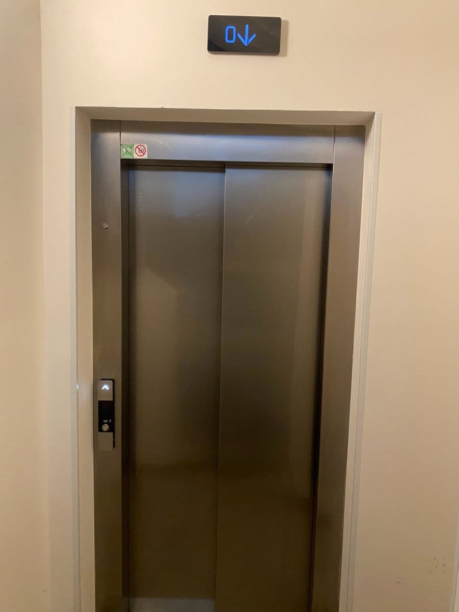 1 bedroom with open-plan kitchen flat to rent, 44 m², náměstí Dr. Václava Holého, Prague, Prague 1 bedroom with open-plan kitchen flat to rent, 44 m², náměstí Dr. Václava Holého, Prague, Prague