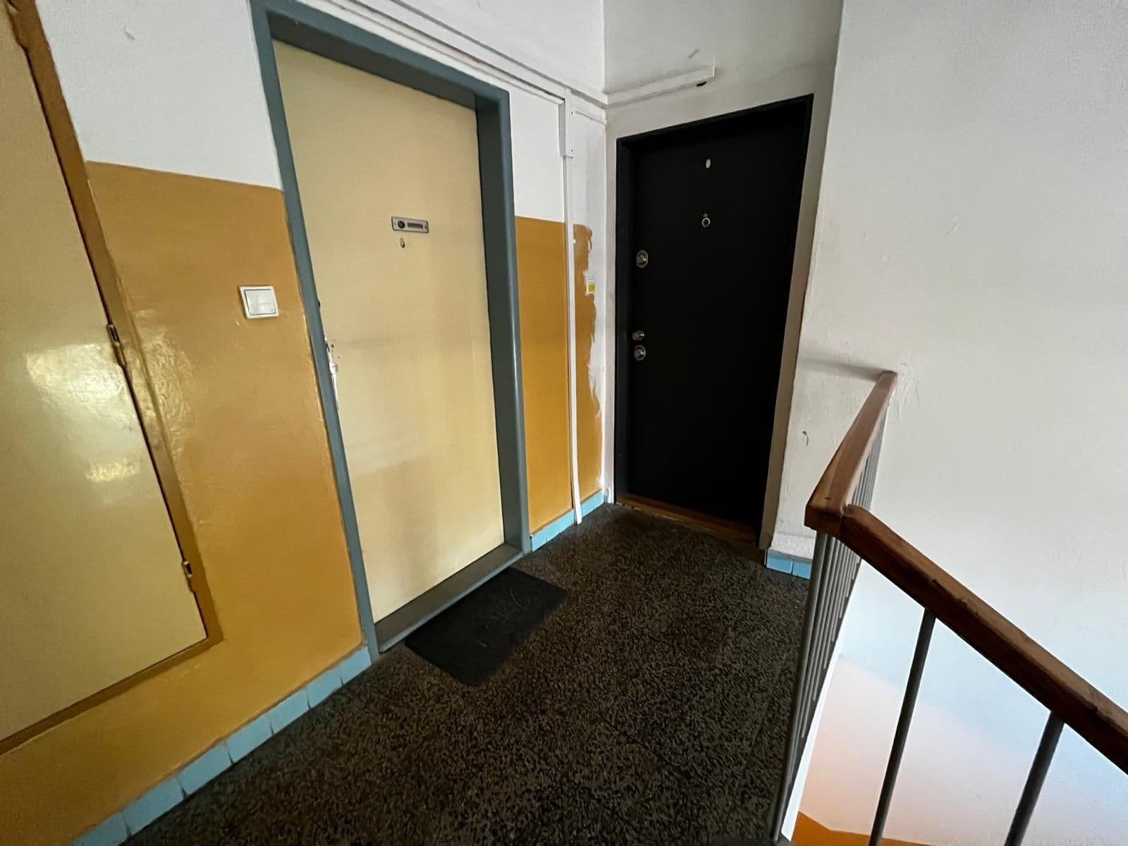 3 bedroom flat to rent, 64 m², Něvská, Prague, Prague 3 bedroom flat to rent, 64 m², Něvská, Prague, Prague