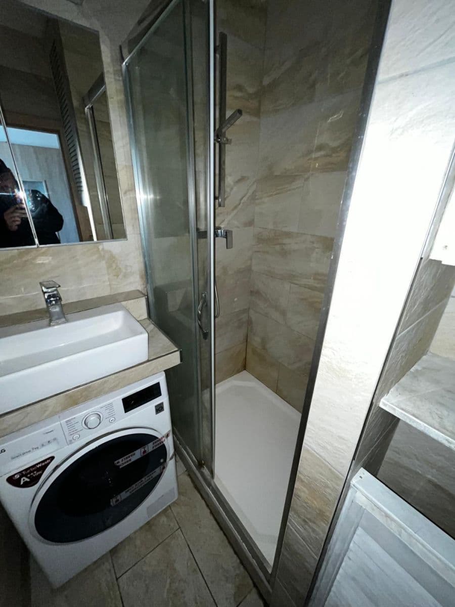 3 bedroom flat to rent, 64 m², Něvská, Prague, Prague 3 bedroom flat to rent, 64 m², Něvská, Prague, Prague