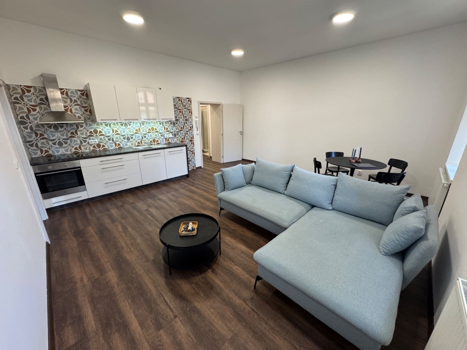 1 bedroom with open-plan kitchen flat to rent, 66 m², Výpravní, Brno, Jihomoravský Region 1 bedroom with open-plan kitchen flat to rent, 66 m², Výpravní, Brno, Jihomoravský Region