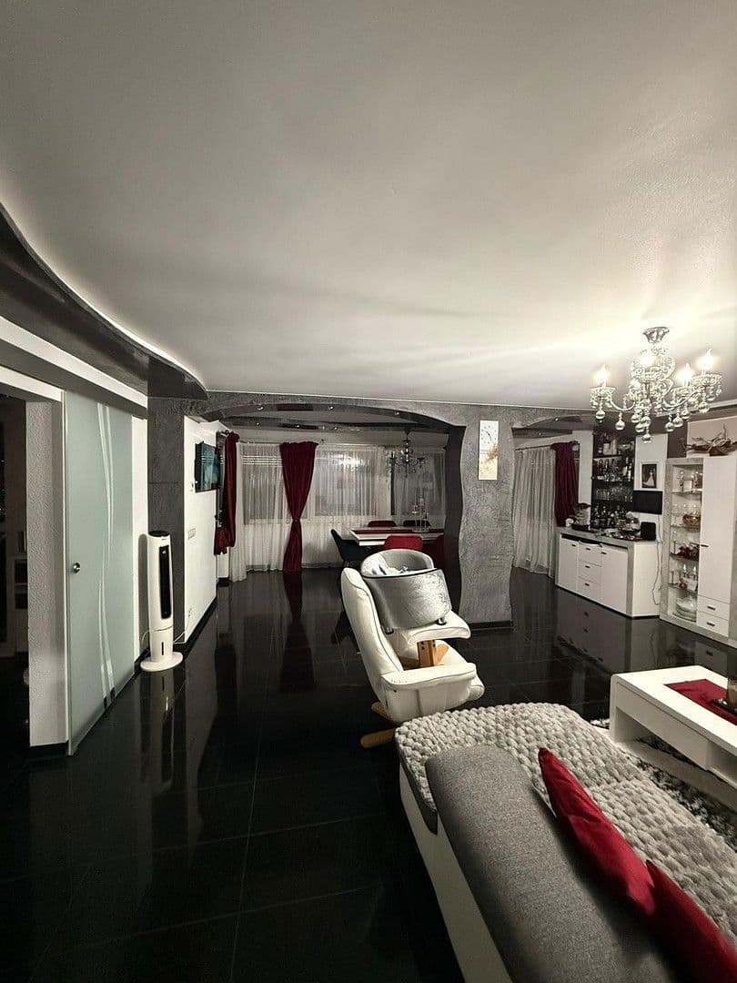 house for sale, 387 m², Rießstraße 20, BW, Magstadt, Baden-Württemberg house for sale, 387 m², Rießstraße 20, BW, Magstadt, Baden-Württemberg