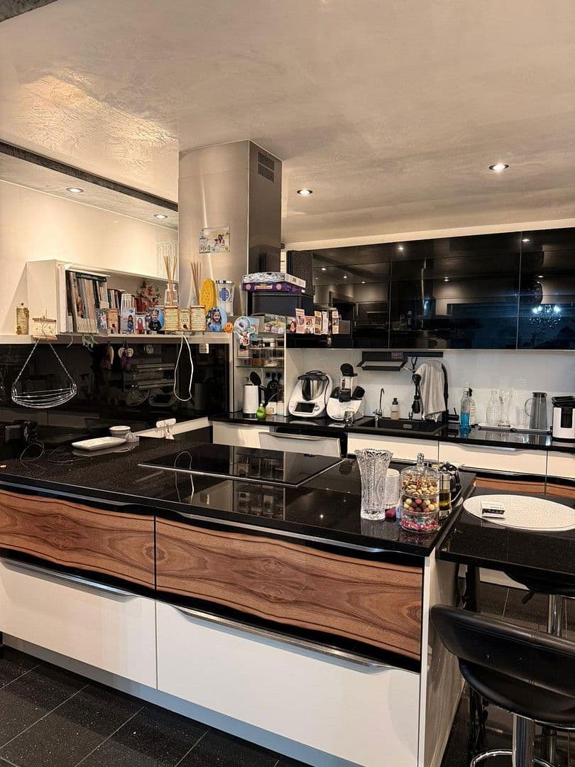 house for sale, 387 m², Rießstraße 20, BW, Magstadt, Baden-Württemberg house for sale, 387 m², Rießstraße 20, BW, Magstadt, Baden-Württemberg