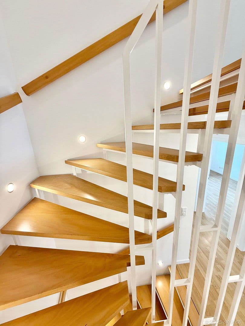 house for sale, 213 m², Rheinbrohler Weg 39, Düsseldorf, North Rhine-Westphalia house for sale, 213 m², Rheinbrohler Weg 39, Düsseldorf, North Rhine-Westphalia