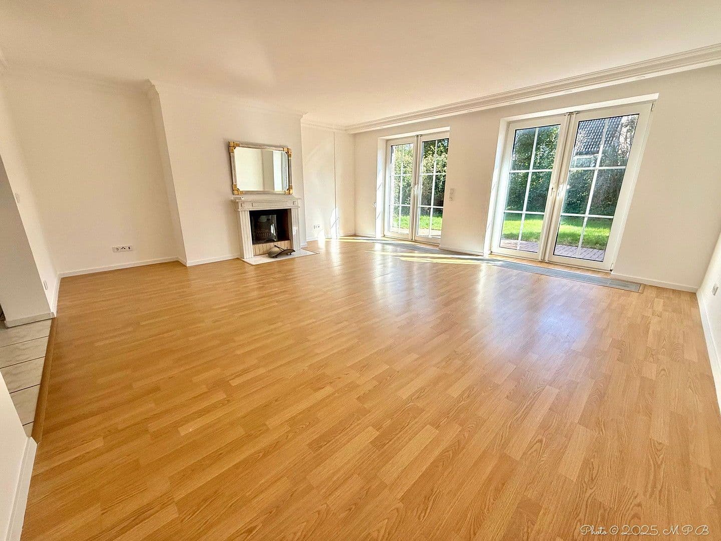 house for sale, 213 m², Rheinbrohler Weg 39, Düsseldorf, North Rhine-Westphalia house for sale, 213 m², Rheinbrohler Weg 39, Düsseldorf, North Rhine-Westphalia