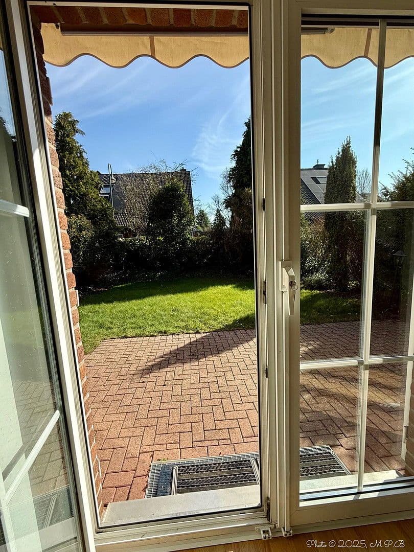 house for sale, 213 m², Rheinbrohler Weg 39, Düsseldorf, North Rhine-Westphalia house for sale, 213 m², Rheinbrohler Weg 39, Düsseldorf, North Rhine-Westphalia