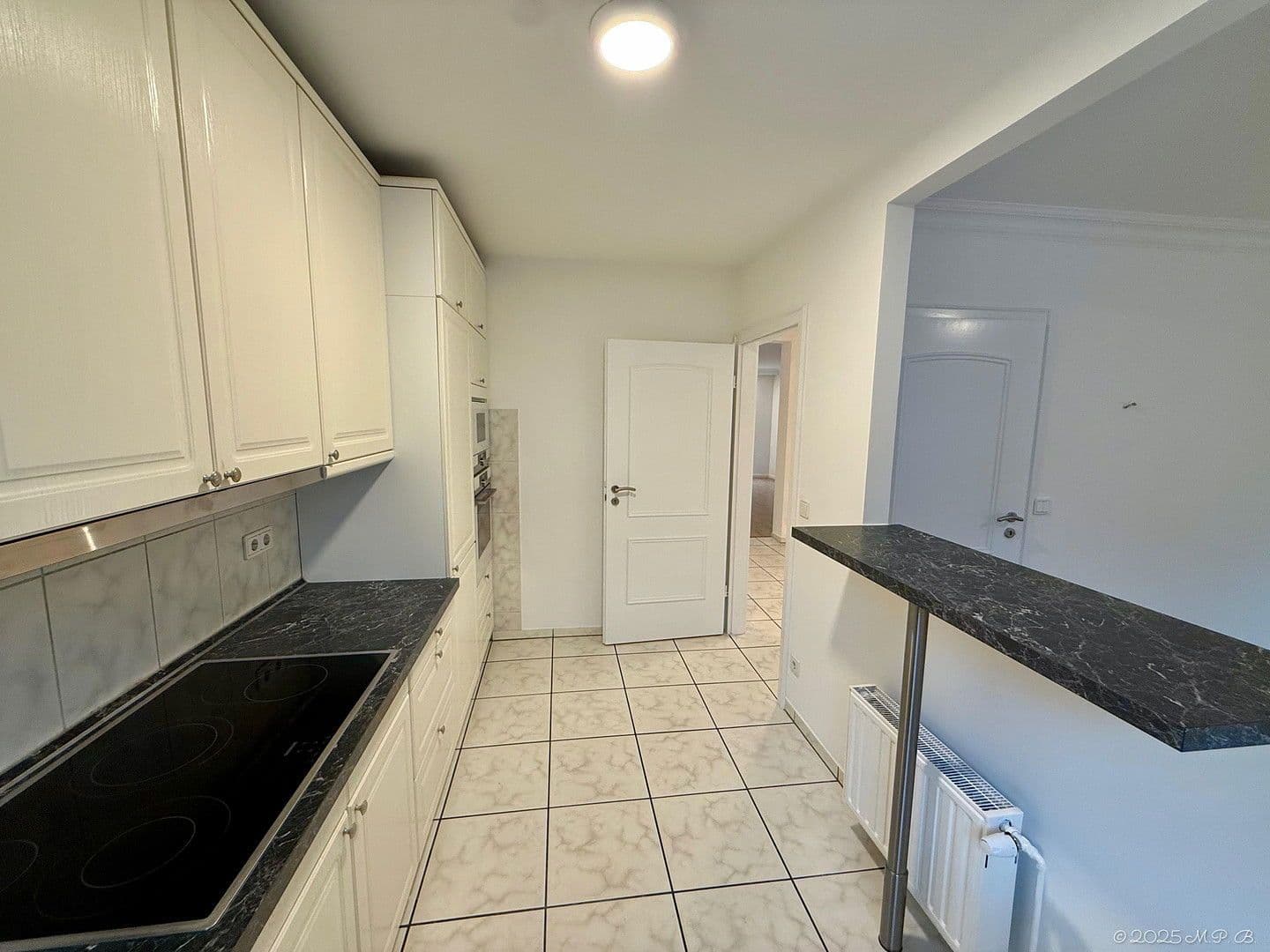 house for sale, 213 m², Rheinbrohler Weg 39, Düsseldorf, North Rhine-Westphalia house for sale, 213 m², Rheinbrohler Weg 39, Düsseldorf, North Rhine-Westphalia