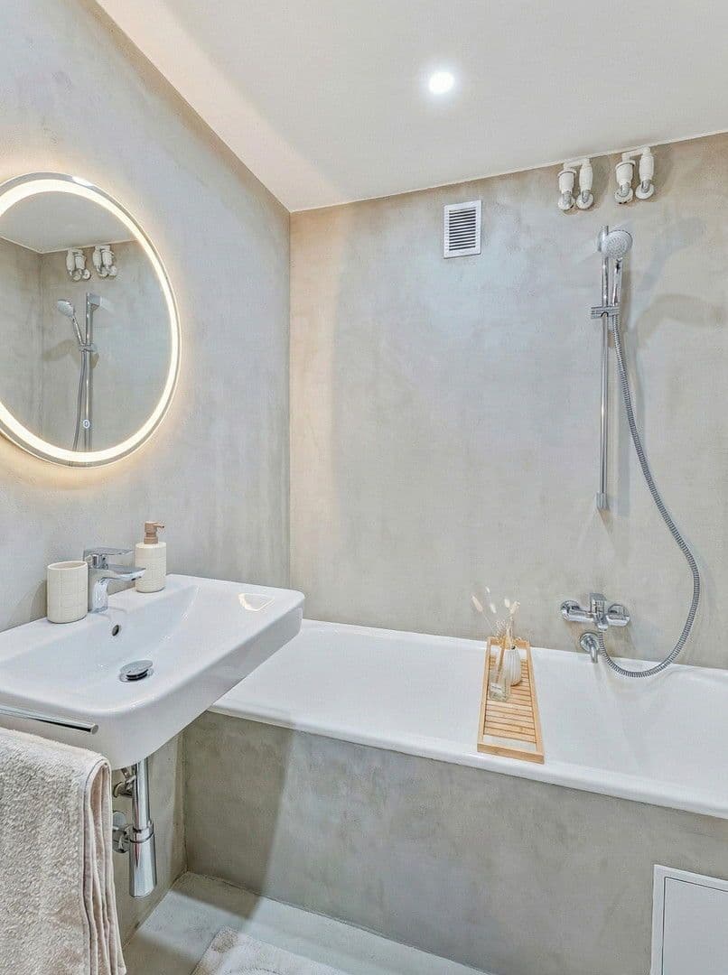 2 bedroom with open-plan kitchen flat for sale, 84 m², Leonberg, Baden-Württemberg 2 bedroom with open-plan kitchen flat for sale, 84 m², Leonberg, Baden-Württemberg