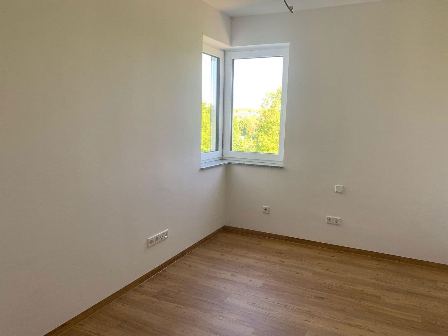 3 bedroom with open-plan kitchen flat to rent, 98 m², Lauchheim, Baden-Württemberg 3 bedroom with open-plan kitchen flat to rent, 98 m², Lauchheim, Baden-Württemberg
