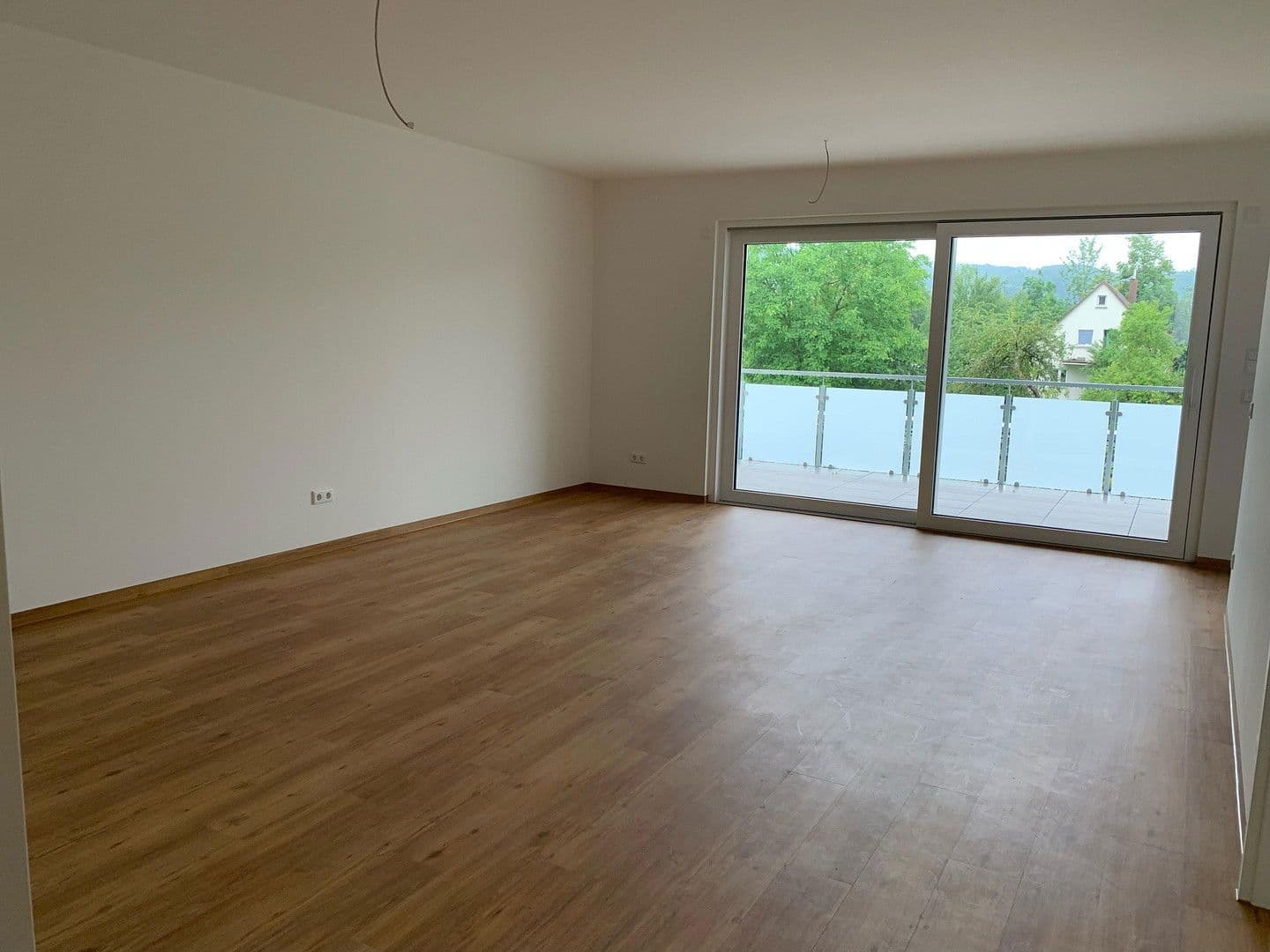 3 bedroom with open-plan kitchen flat to rent, 98 m², Lauchheim, Baden-Württemberg 3 bedroom with open-plan kitchen flat to rent, 98 m², Lauchheim, Baden-Württemberg