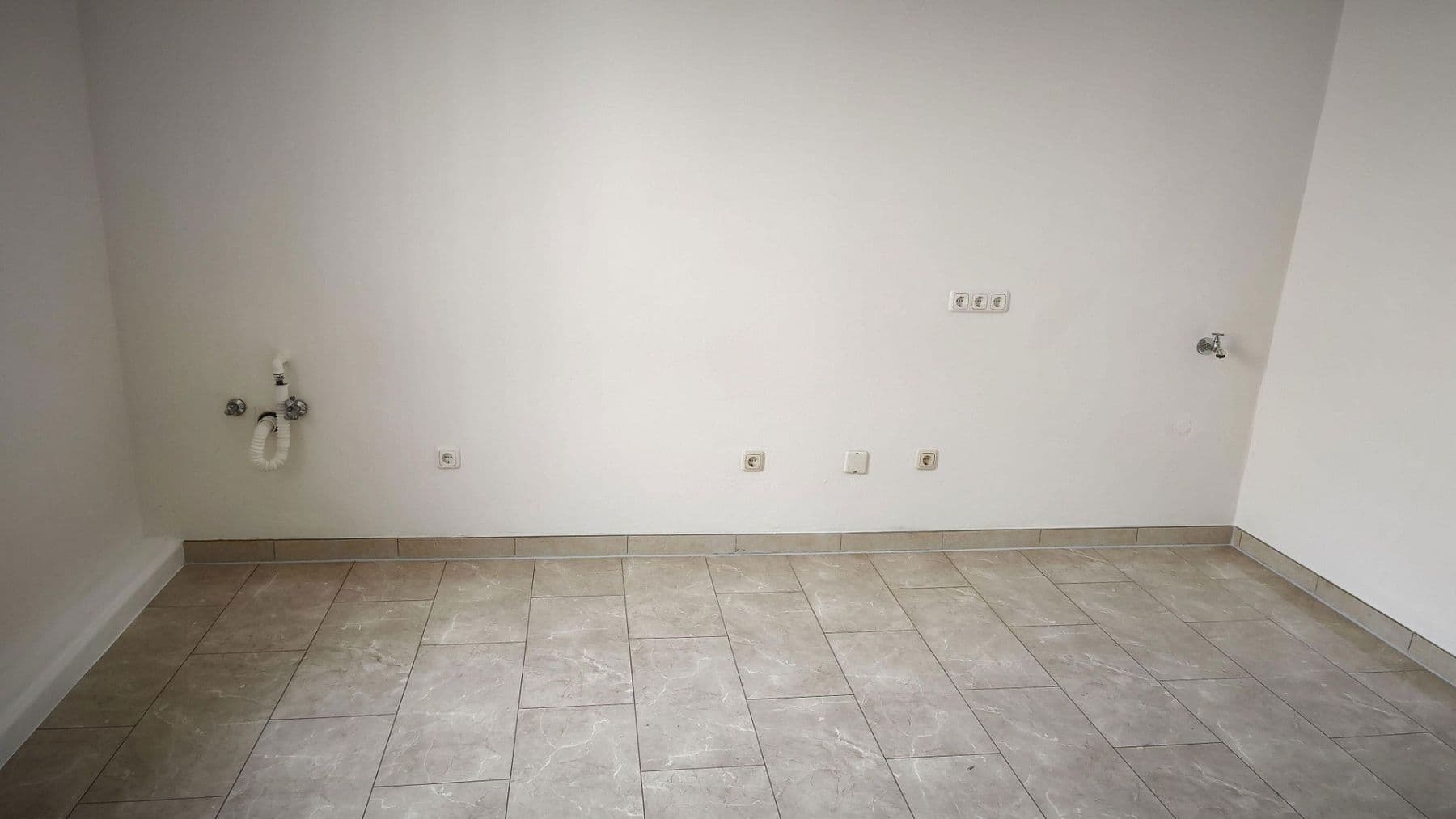 4 bedroom flat to rent, 115 m², Fürstenfeldbruck, Bavaria 4 bedroom flat to rent, 115 m², Fürstenfeldbruck, Bavaria