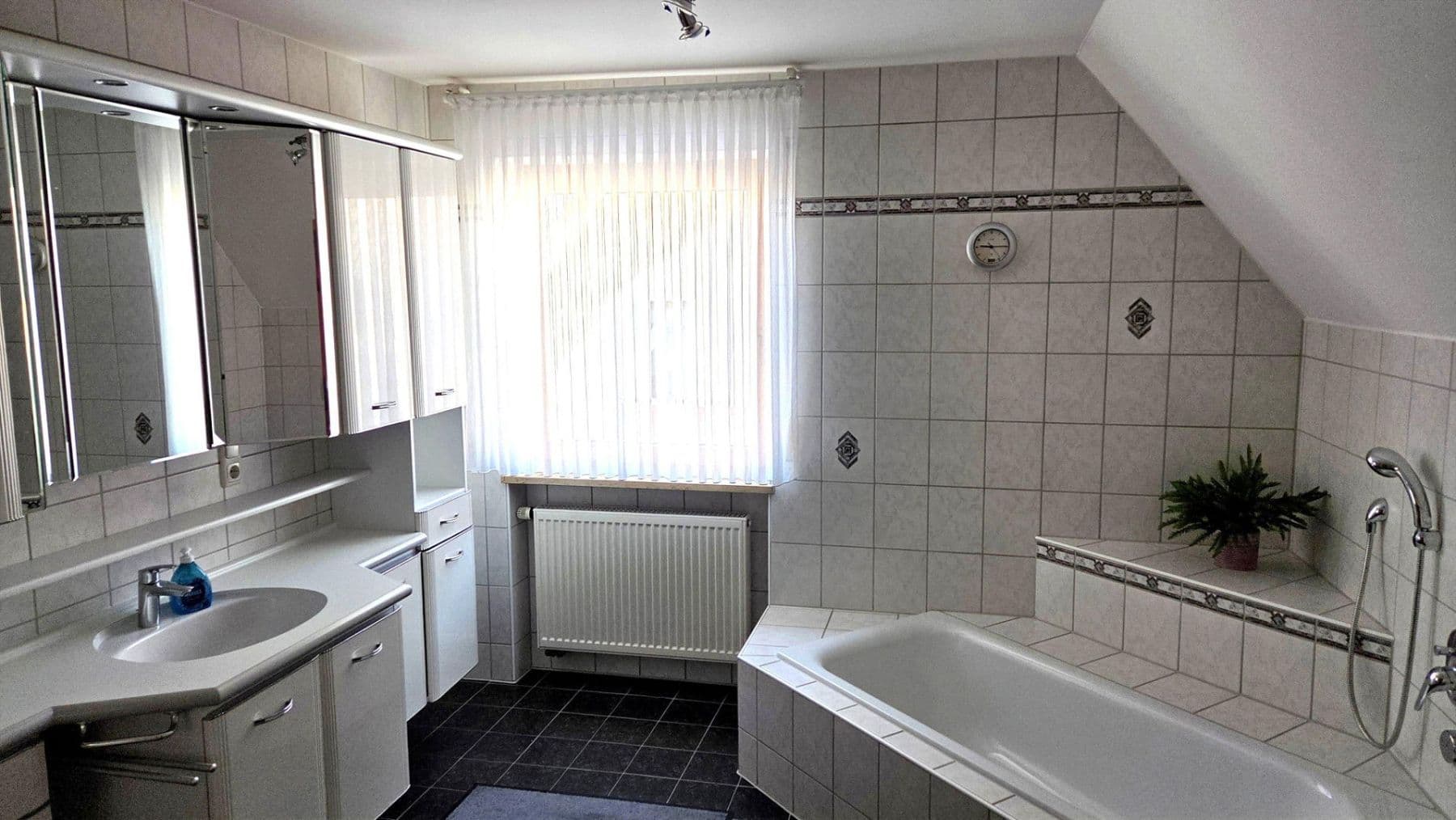 house for sale, 162 m², Roßtal, Bavaria house for sale, 162 m², Roßtal, Bavaria