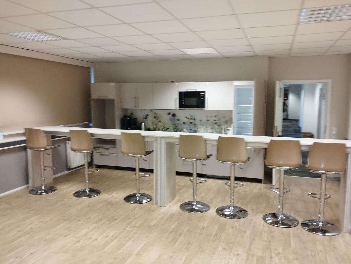 office to rent, 2,000 m², Grenzstraße 28, Halle, Saxony-Anhalt office to rent, 2,000 m², Grenzstraße 28, Halle, Saxony-Anhalt