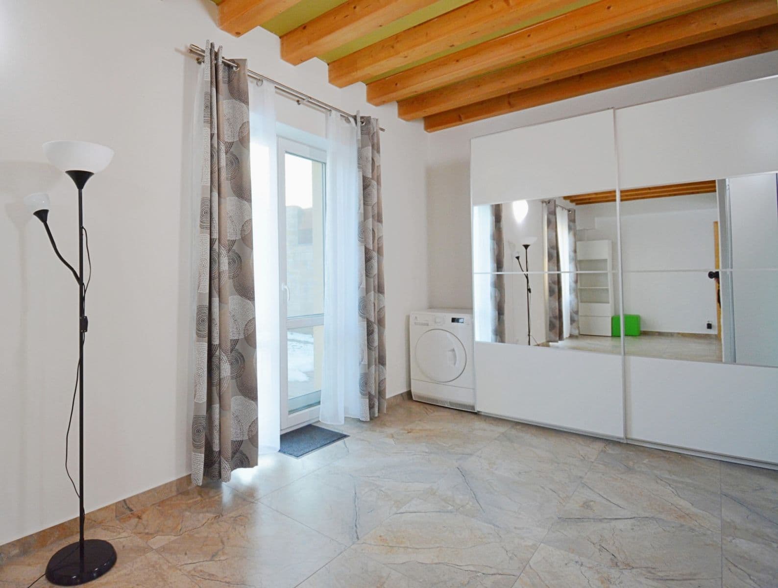 1 bedroom with open-plan kitchen flat to rent, 87 m², Chodovická, Prague, Prague 1 bedroom with open-plan kitchen flat to rent, 87 m², Chodovická, Prague, Prague