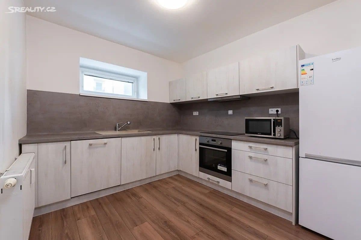 2 bedroom flat to rent, 53 m², Chomutovská, Most, Ústecký Region 2 bedroom flat to rent, 53 m², Chomutovská, Most, Ústecký Region