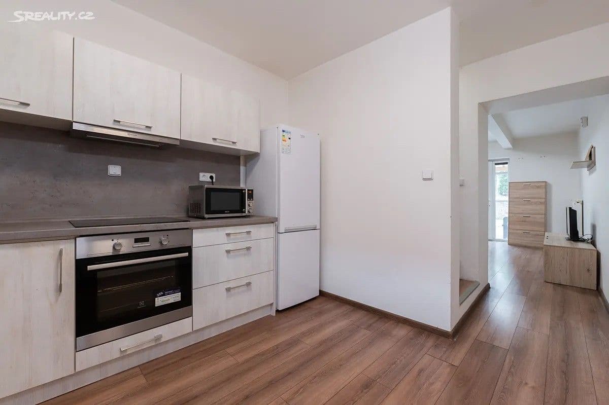 2 bedroom flat to rent, 53 m², Chomutovská, Most, Ústecký Region 2 bedroom flat to rent, 53 m², Chomutovská, Most, Ústecký Region