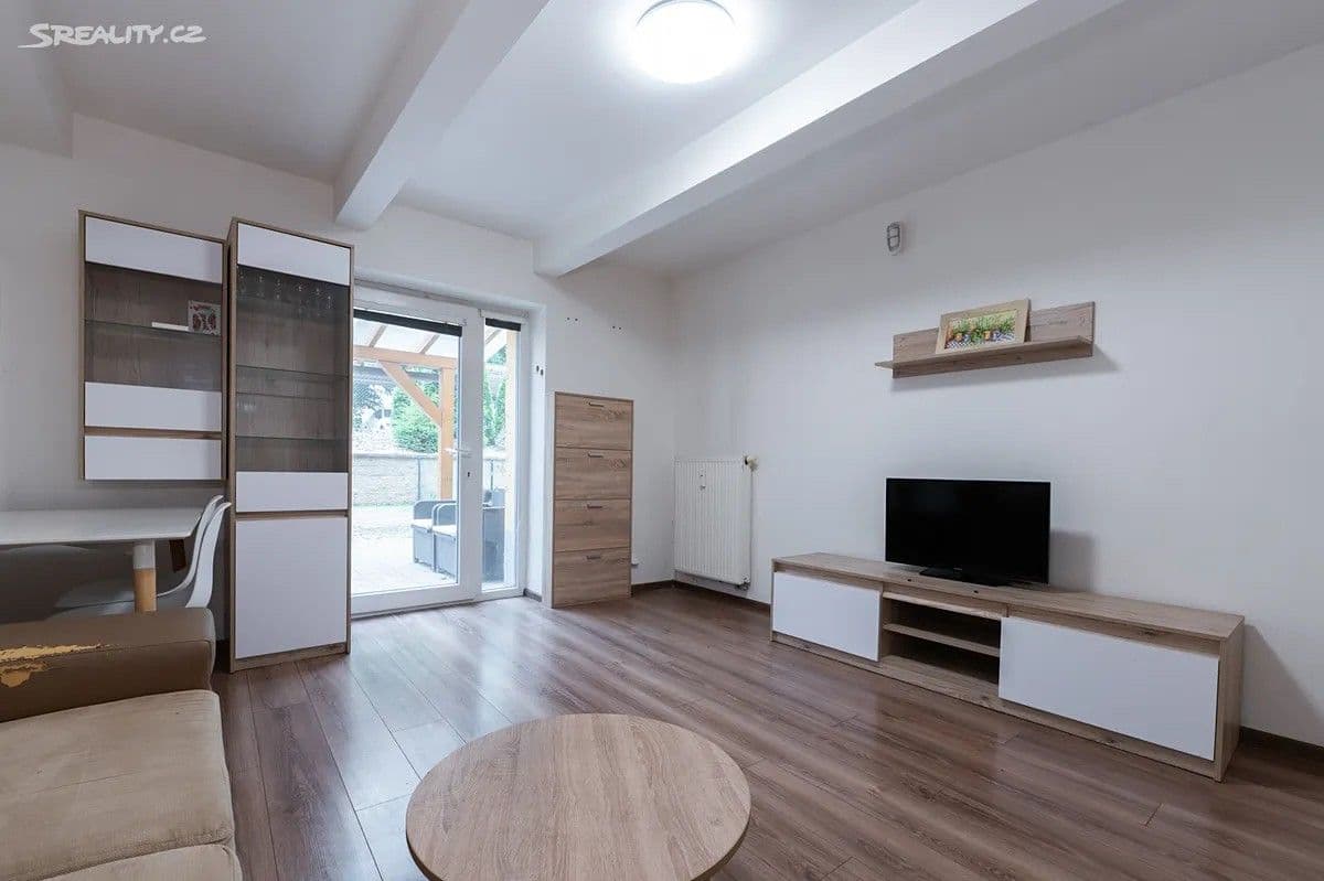 2 bedroom flat to rent, 53 m², Chomutovská, Most, Ústecký Region 2 bedroom flat to rent, 53 m², Chomutovská, Most, Ústecký Region