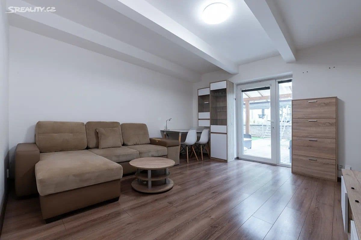 2 bedroom flat to rent, 53 m², Chomutovská, Most, Ústecký Region 2 bedroom flat to rent, 53 m², Chomutovská, Most, Ústecký Region