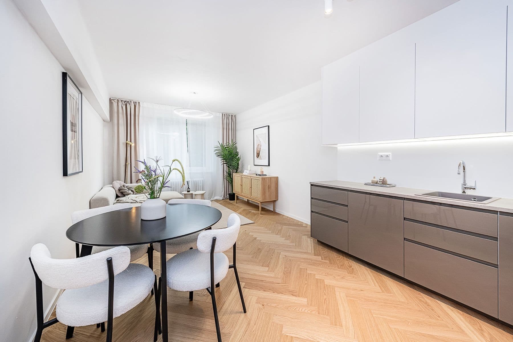 1 bedroom with open-plan kitchen flat for sale, 54 m², Ruská, Prague, Prague 1 bedroom with open-plan kitchen flat for sale, 54 m², Ruská, Prague, Prague