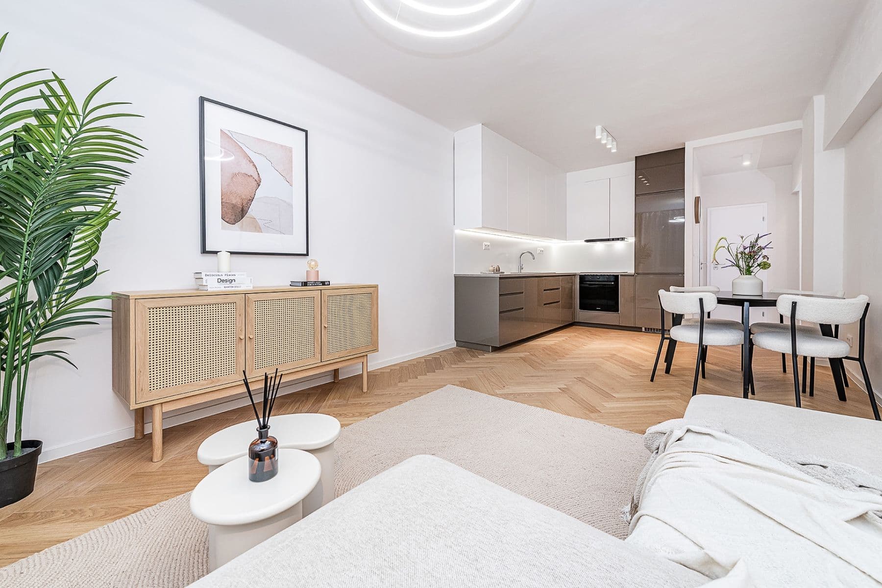 1 bedroom with open-plan kitchen flat for sale, 54 m², Ruská, Prague, Prague 1 bedroom with open-plan kitchen flat for sale, 54 m², Ruská, Prague, Prague