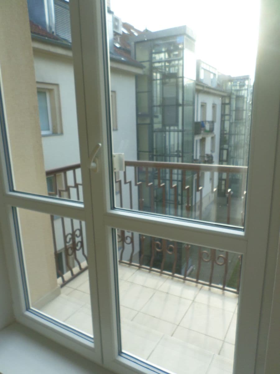 2 bedroom flat to rent, 62 m², K Lánu, Prague, Prague 2 bedroom flat to rent, 62 m², K Lánu, Prague, Prague