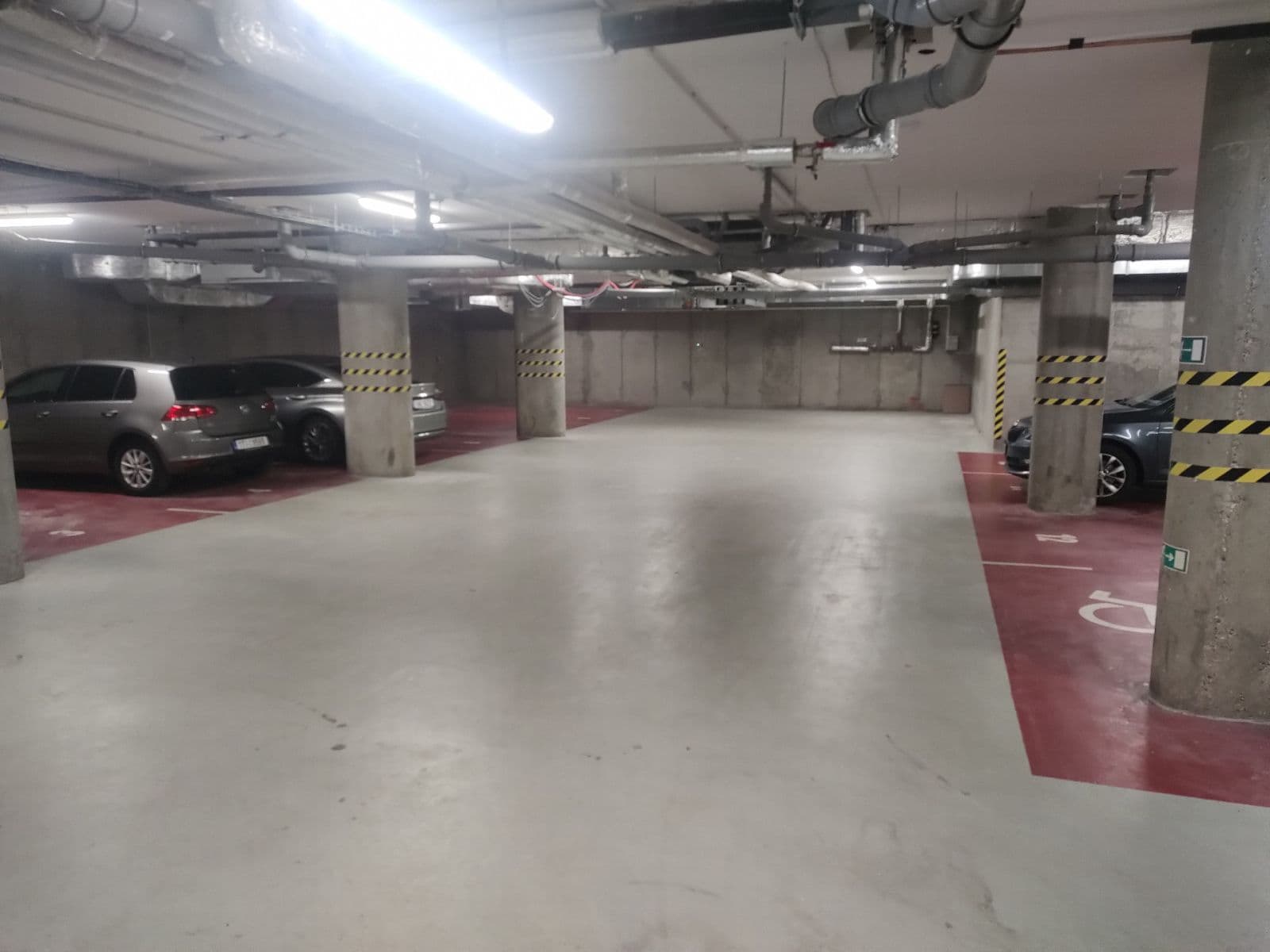 garage to rent, 12 m², Lumírova, Prague, Prague garage to rent, 12 m², Lumírova, Prague, Prague