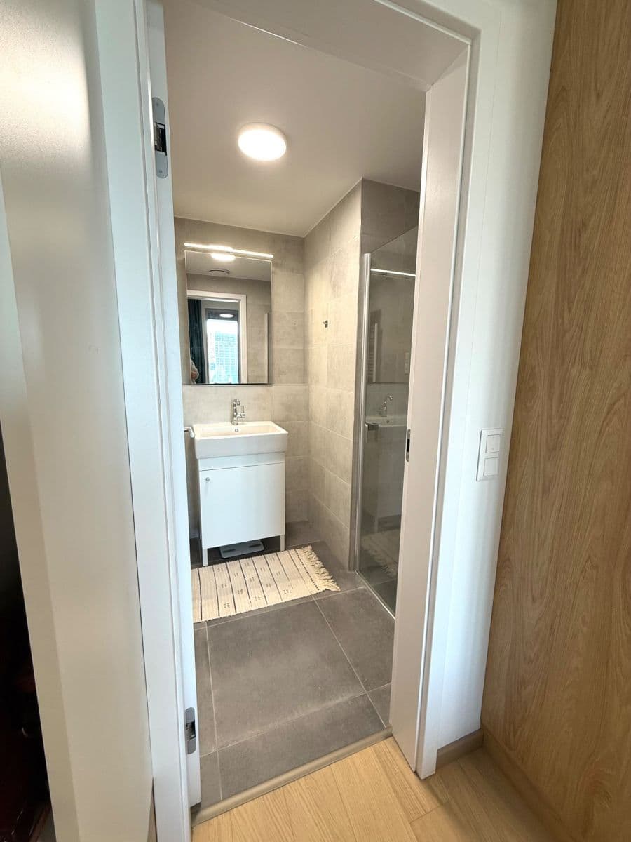 2 bedroom flat to rent, 48 m², Bottova, Bratislava - mestská časť Staré Mesto, Bratislavský Region 2 bedroom flat to rent, 48 m², Bottova, Bratislava - mestská časť Staré Mesto, Bratislavský Region