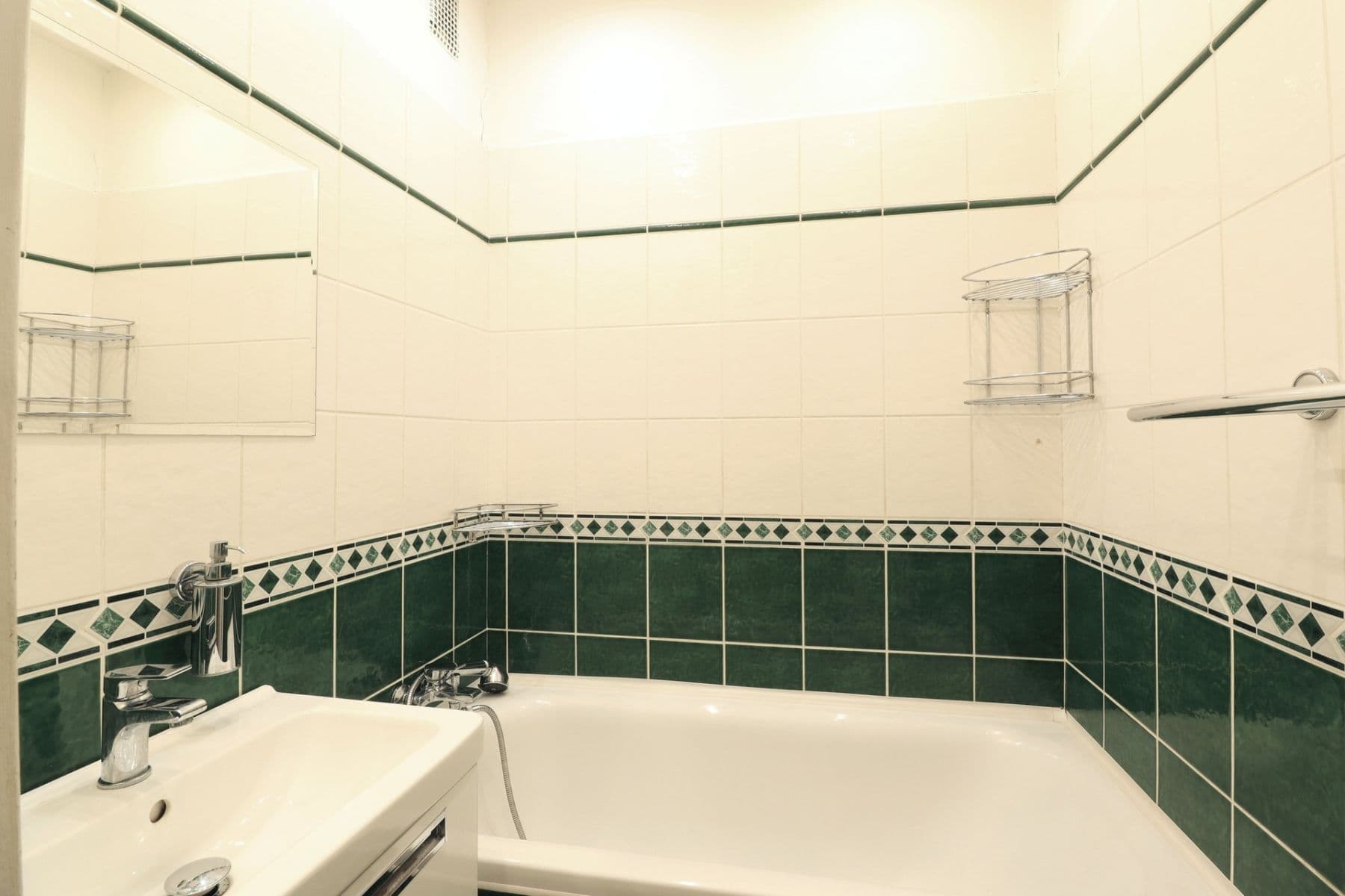 2 bedroom flat to rent, 60 m², Wednesbury, Kladno, Středočeský Region 2 bedroom flat to rent, 60 m², Wednesbury, Kladno, Středočeský Region