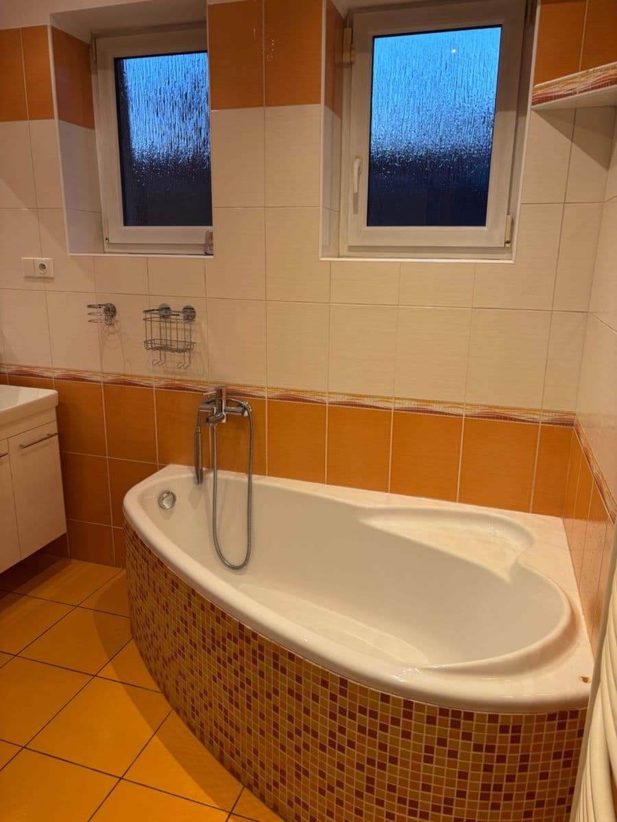 2 bedroom with open-plan kitchen flat to rent, 80 m², Aloise Jiráska, Příbram, Středočeský Region 2 bedroom with open-plan kitchen flat to rent, 80 m², Aloise Jiráska, Příbram, Středočeský Region