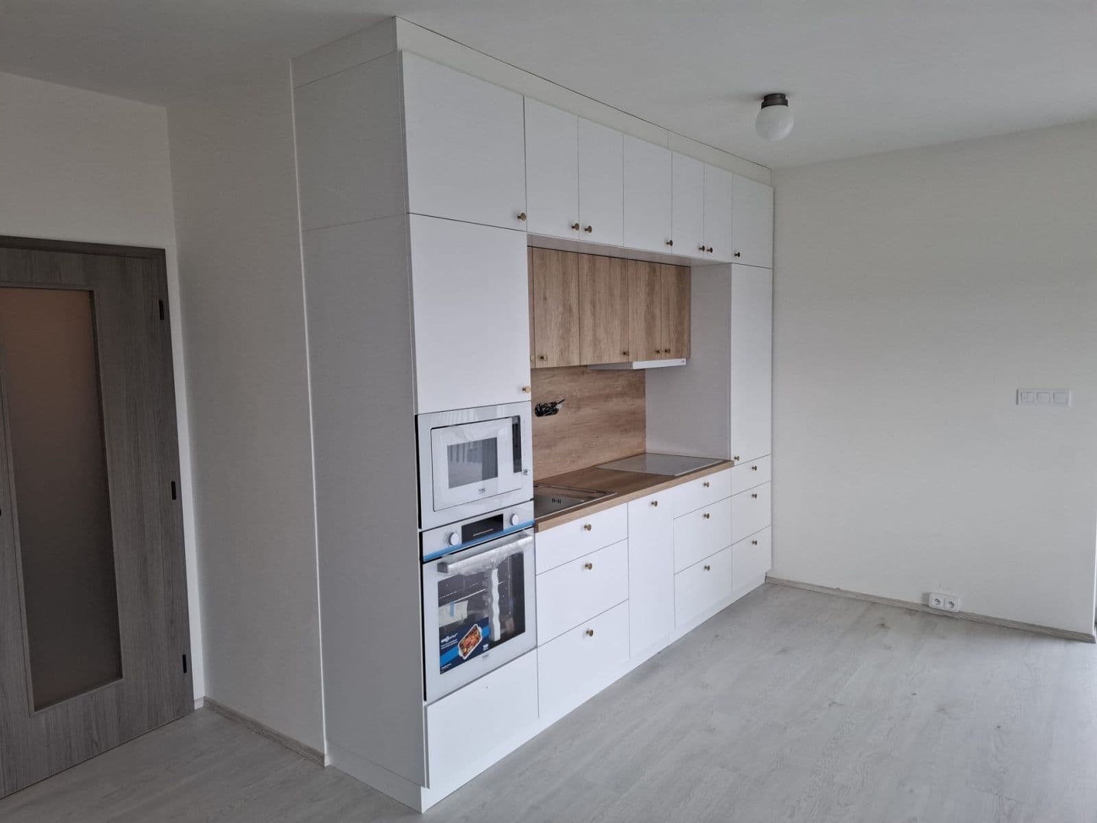 Studio flat to rent, 52 m², Na Zlaté stezce, Dobříš, Středočeský Region Studio flat to rent, 52 m², Na Zlaté stezce, Dobříš, Středočeský Region