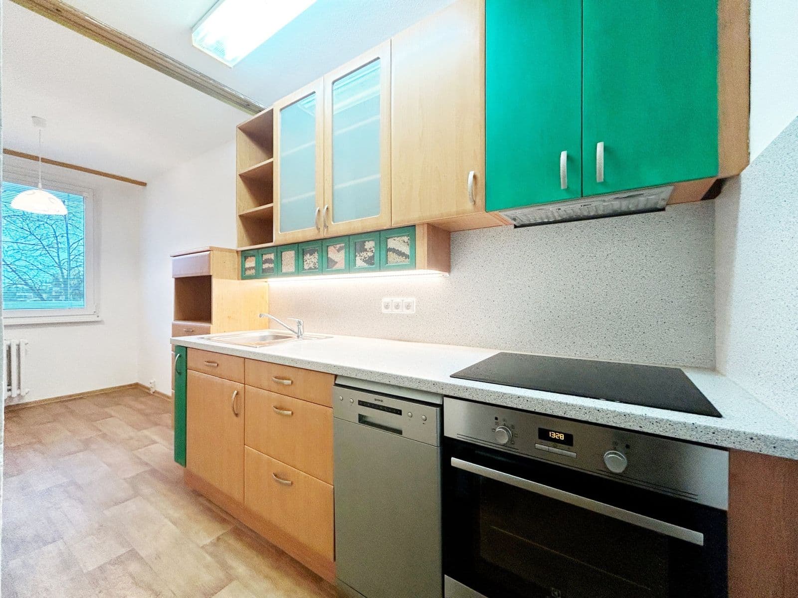 4 bedroom flat to rent, 89 m², Doležalova, Prague, Prague 4 bedroom flat to rent, 89 m², Doležalova, Prague, Prague