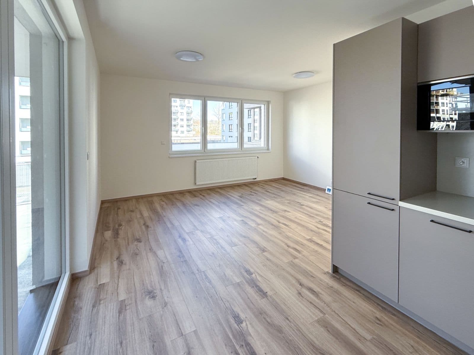 1 bedroom with open-plan kitchen flat to rent, 58 m², Pod Harfou, Prague, Prague 1 bedroom with open-plan kitchen flat to rent, 58 m², Pod Harfou, Prague, Prague