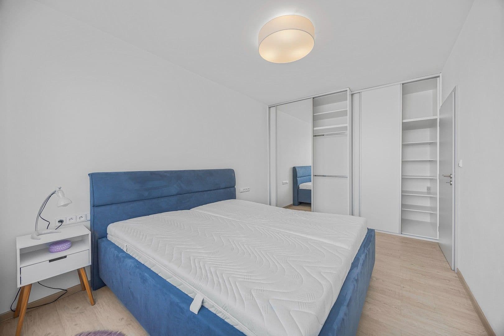 2 bedroom with open-plan kitchen flat to rent, 67 m², Molákova, Prague, Prague 2 bedroom with open-plan kitchen flat to rent, 67 m², Molákova, Prague, Prague